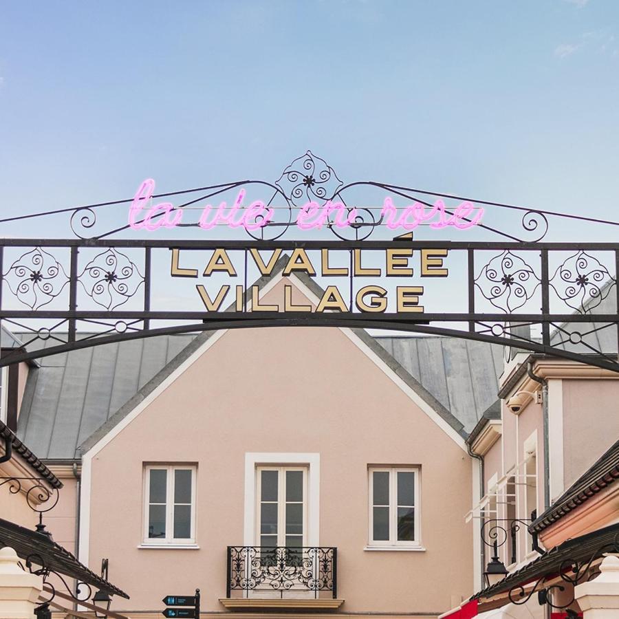 Апартаменты 7 Minutes Disney/Netflix/Terrace/Car Park Маньи-ле-Онгр Экстерьер фото